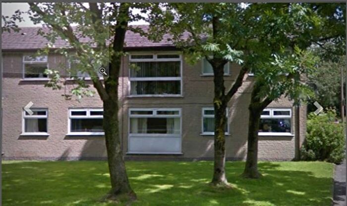 1 Bedroom Flat To Rent In Dunwood Park Courts, Oldham, OL2