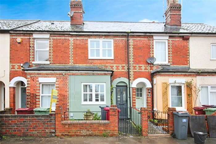 Terraced House To Rent In Alma Street, Reading, RG30