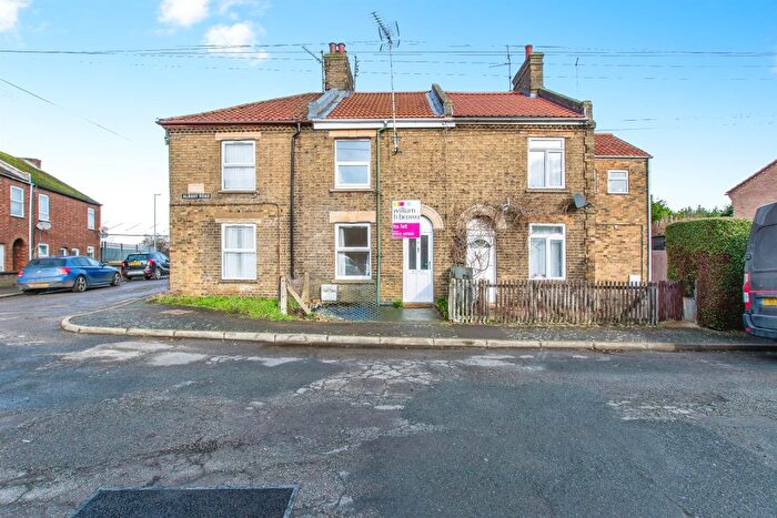 3 Bedroom Terraced House For Sale In Albany Road, Wisbech, PE13