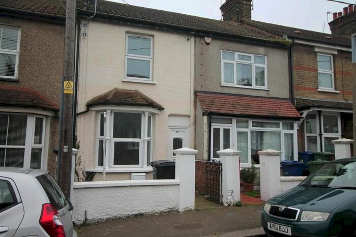 3 Bedroom Terraced House To Rent In Rosedale Road, Grays, RM17