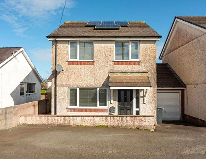 3 Bedroom Link Detached House For Sale In Ffordd Cildwrn, Llangefni, LL77