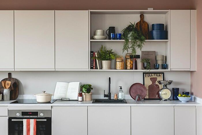 2 Bedroom Apartment To Rent In Apartment, Hove Gardens, Ethel Street, Hove, BN3