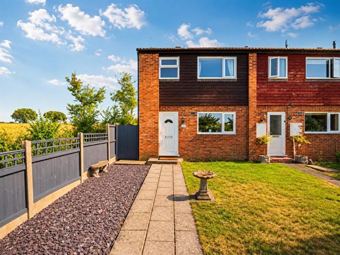 3 Bedroom End Terrace House For Sale In Vinten Close, Herne Bay, CT6