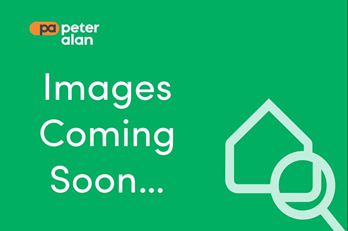 3 Bedroom House To Rent In Mountain Road, Upper Brynamman, Ammanford, SA18