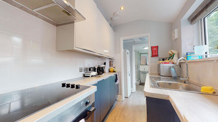 4 Bedroom Terraced House To Rent In Carholme Road // West End // Bed // July, LN1