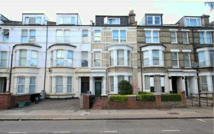 2 Bedroom Apartment To Rent In Caledonian Road, Islington, London, N7
