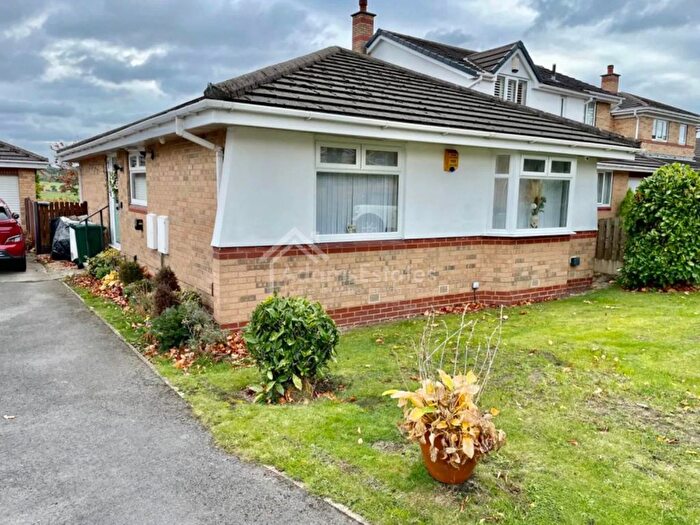 3 Bedroom Detached House For Sale In Leith Court, Dewsbury, WF12