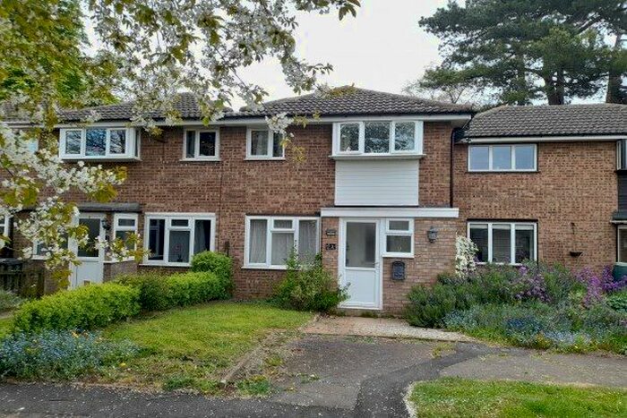 3 Bedroom Terraced House To Rent In Regency Close, Northampton, NN7