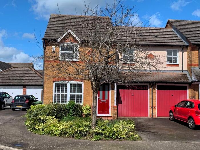 3 Bedroom Semi-Detached House To Rent In Clover Way, Paddock Wood, Tonbridge, TN12