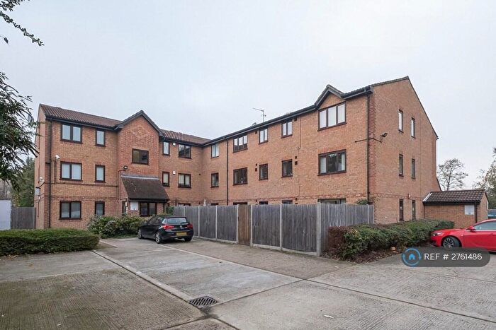 1 Bedroom Flat To Rent In John Maurice Close, London, SE17