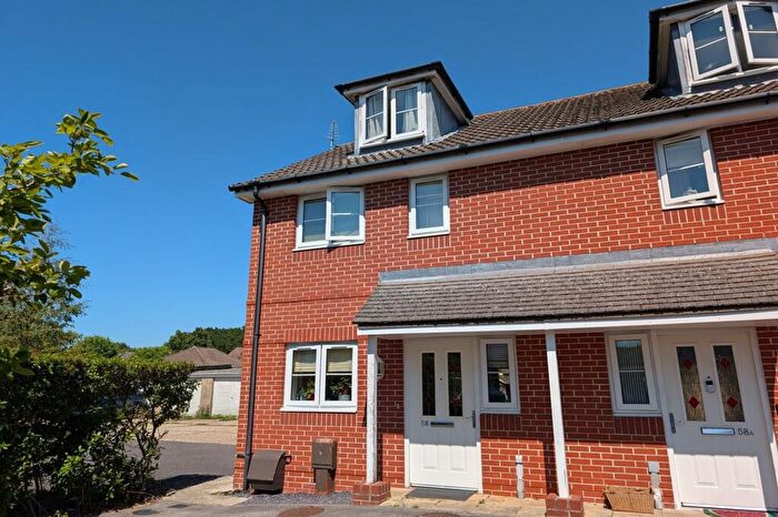 3 Bedroom End Of Terrace House To Rent In Redlands Lane, Fareham, PO14
