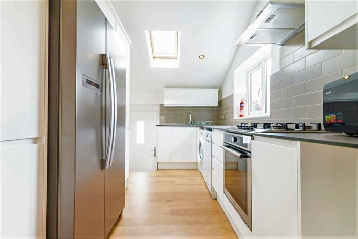6 Bedroom Maisonette To Rent In Dinsdale Road, Sandyford, NE2