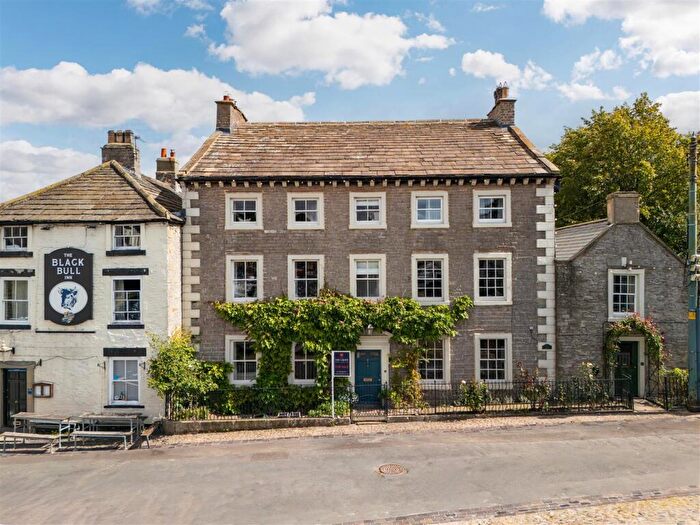 4 Bedroom Semi-Detached House For Sale In Jasmine House, Market Place, Middleham, Leyburn, DL8