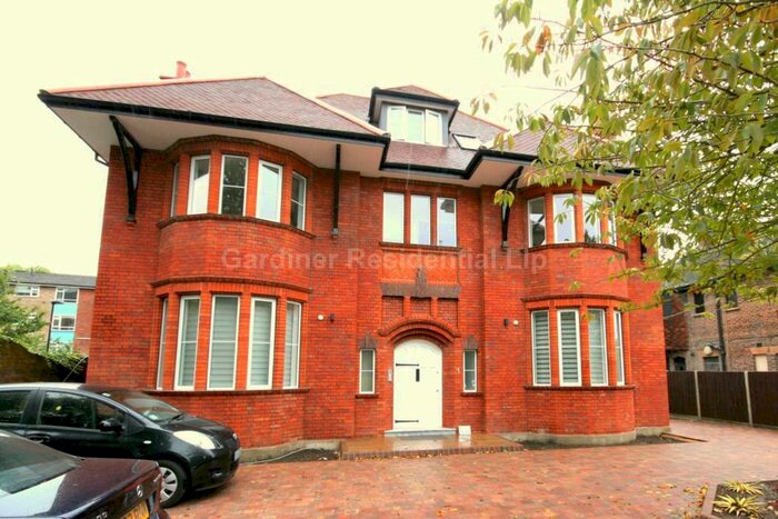 2 Bedroom Flat To Rent In Elm Avenue, London, W5