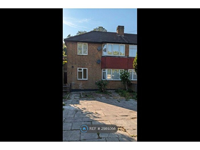 2 Bedroom Maisonette To Rent In Deer Park Gardens, Mitcham, CR4