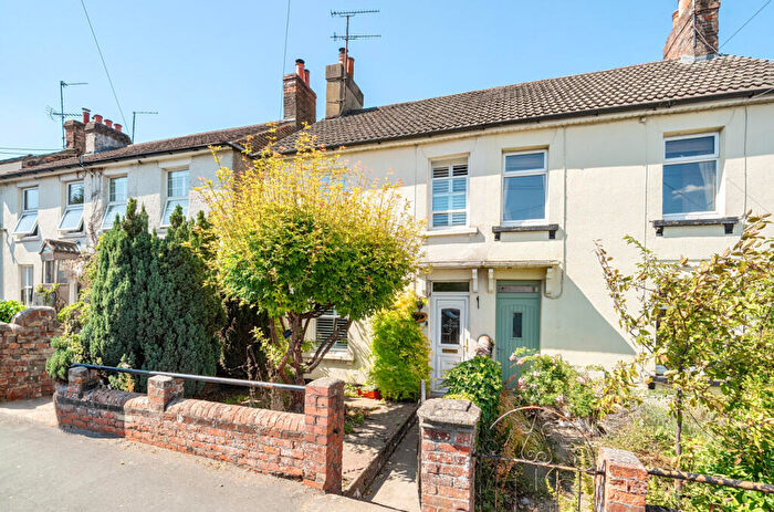 3 Bedroom Semi-Detached House For Sale In High Street, Wroughton, Swindon, SN4