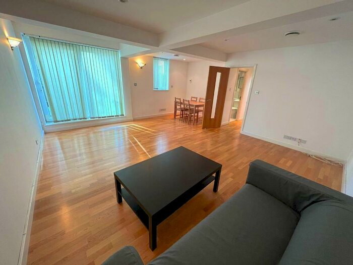 2 Bedroom Maisonette To Rent In Sydney Road, London, EN2