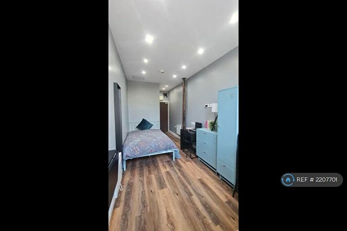 Studio To Rent In Portland Street, Huddersfield, HD1