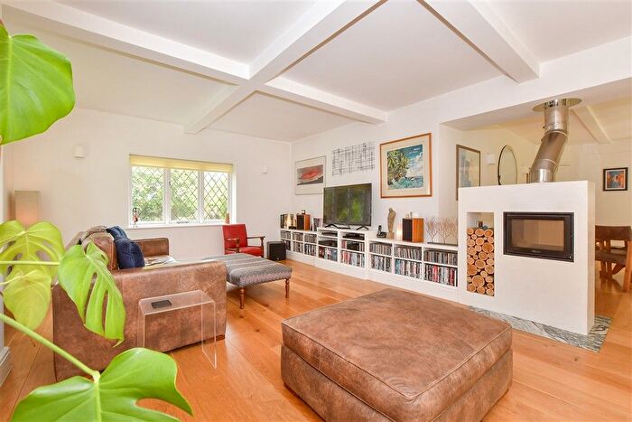 5 Bedroom Detached House For Sale In Calleywell Lane, Aldington, Ashford, Kent, TN25