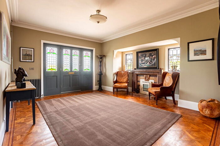 5 Bedroom Detached House For Sale In Royal Esplanade, Margate, CT9 - Photo 5