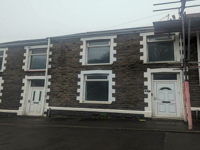 3 Bedroom House To Rent In Morgans Road, Neath, SA11
