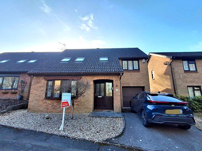 4 Bedroom Detached House For Sale In Honeysuckle Way, Brackla, CF31