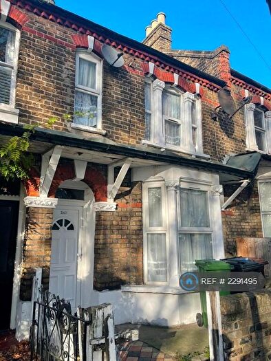 3 Bedroom Terraced House To Rent In Queens Road, London, E17