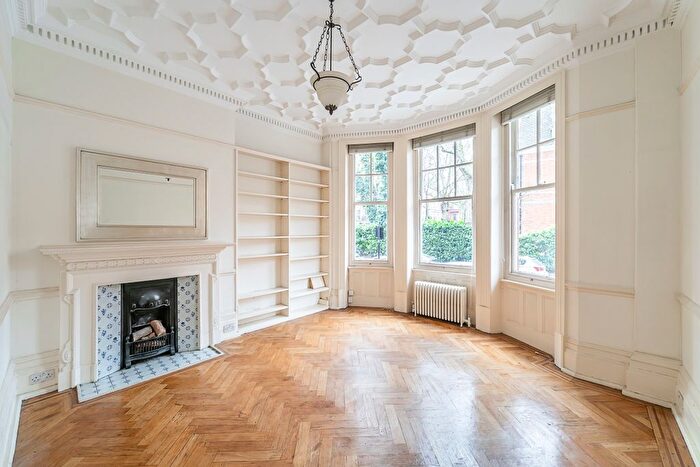 1 Bedroom Flat To Rent In Kensington Court, London, W8