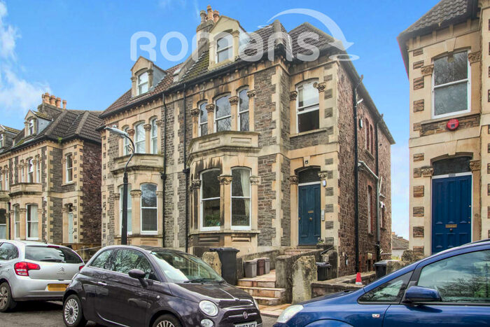 2 Bedroom Apartment To Rent In Randall Road, BS8