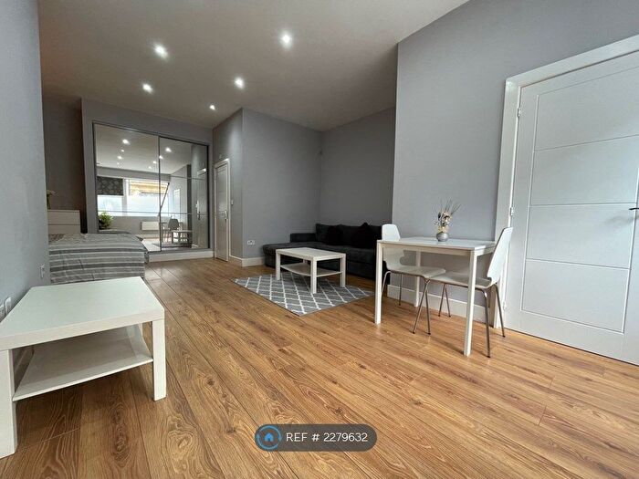 Studio To Rent In Dudley Street, Luton, LU2