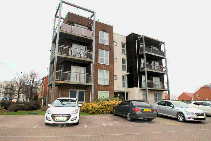 2 Bedroom Apartment To Rent In Birdwood Avenue, Dartford, DA1