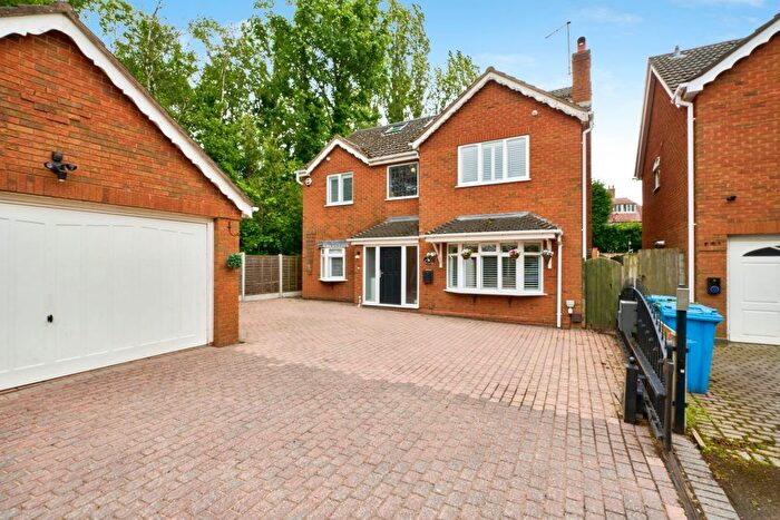 6 Bedroom Detached House For Sale In The Hawthorns, Coppice Close, Walsall, WS6