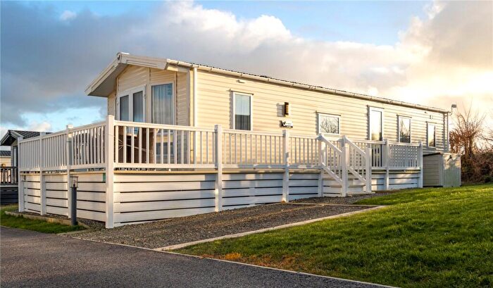 2 Bedroom Bungalow For Sale In Maer Lane, Bude, Cornwall, EX23