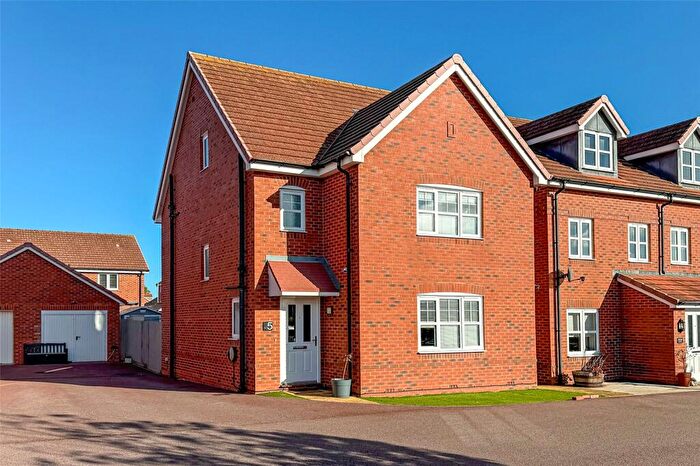 4 Bedroom Detached House For Sale In Hinchliff Drive, Littlehampton, West Sussex, BN17