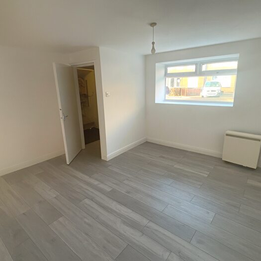 2 Bedroom Flat To Rent In Flat, Palais Building, Liverpool Road North, Burscough, Ormskirk, L40