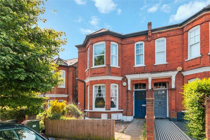 2 Bedroom Apartment To Rent In St Julians Farm Road, West Norwood, London, SE27