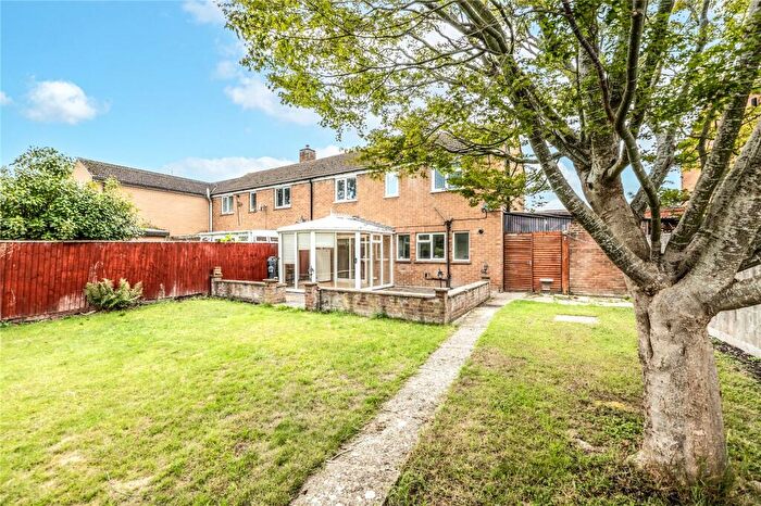 3 Bedroom Semi-Detached House For Sale In Mereland Road, Didcot, Oxfordshire, OX11
