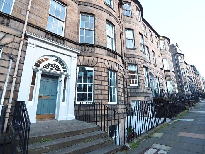 3 Bedroom Town House To Rent In North Castle Street, New Town, Edinburgh, EH2