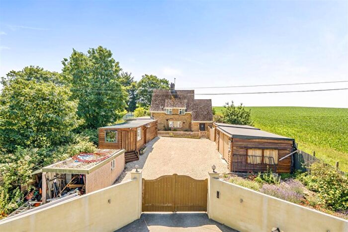 3 Bedroom Detached House For Sale In Yeovil Road, Bradford Abbas, Sherborne, DT9