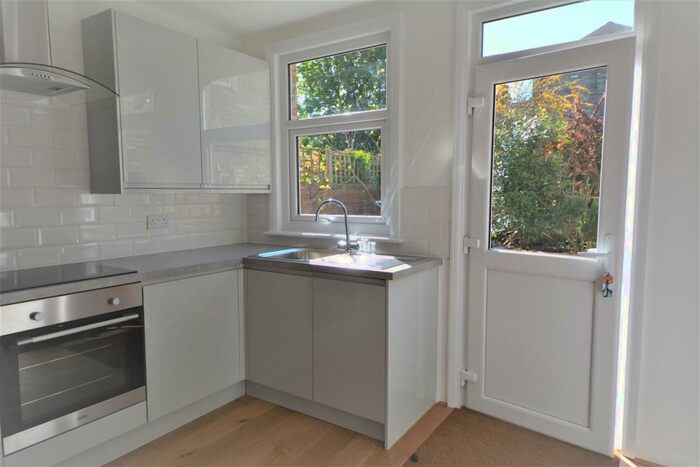 1 Bedroom Apartment To Rent In Leicester Road, East Finchley, N2