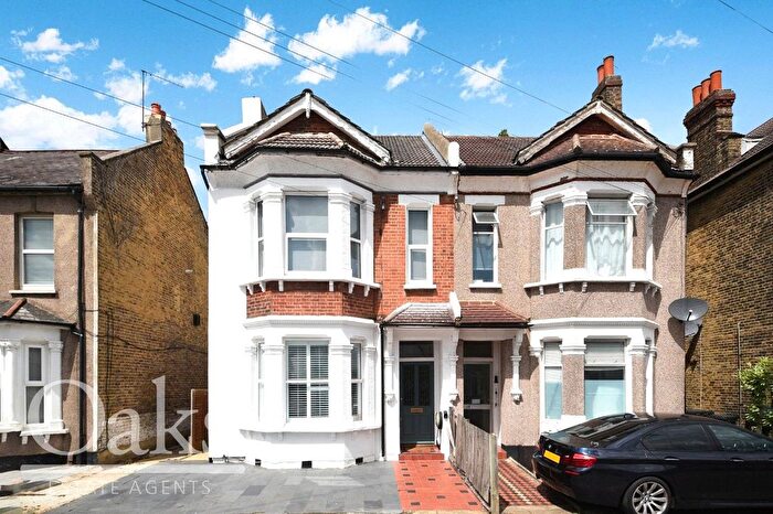 4 Bedroom Semi Detached House To Rent In Leicester Road, East Croydon, CR0