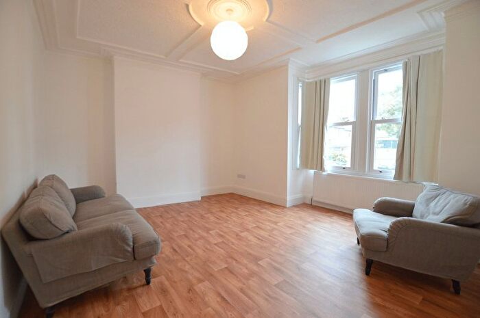 2 Bedroom Flat To Rent In Rutland Road, Harrow, HA1