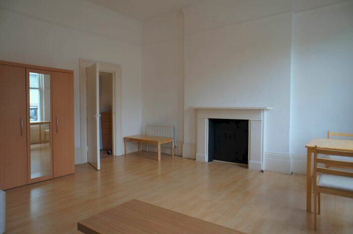Studio To Rent In Pembridge Road, Notting Hill, W11