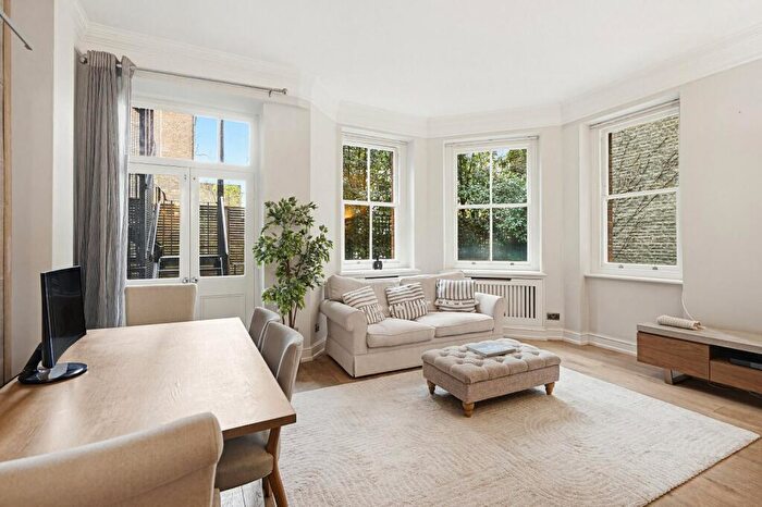 2 Bedroom Flat To Rent In Drayton Court, Drayton Gardens, SW10
