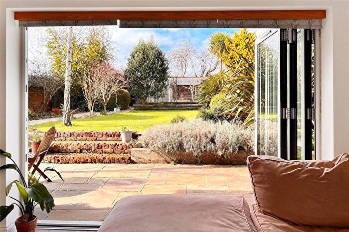 3 Bedroom Semi-Detached House For Sale In Arundel Road, Angmering, West Sussex, BN16