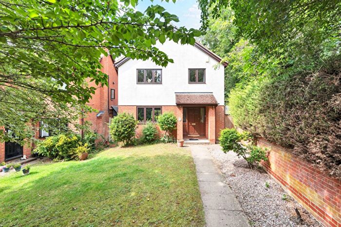 4 Bedroom Detached House For Sale In The Hawthorns, Ware, SG12