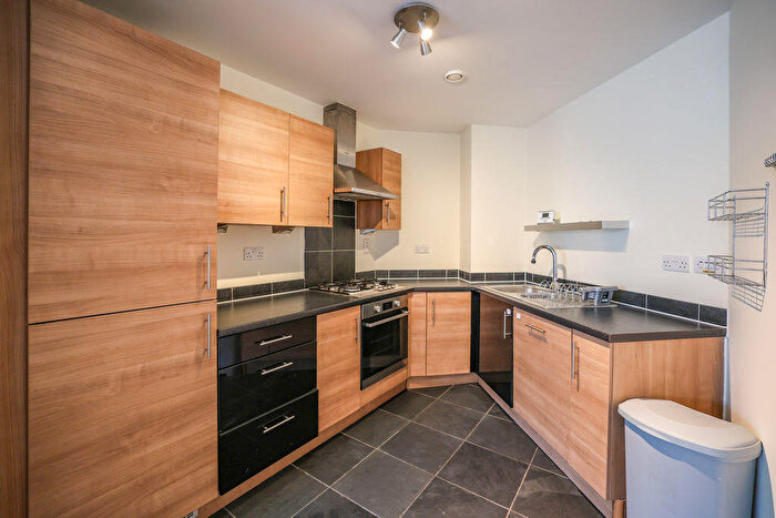 2 Bedroom Flat For Sale In Hannover Quay, Bristol, BS1