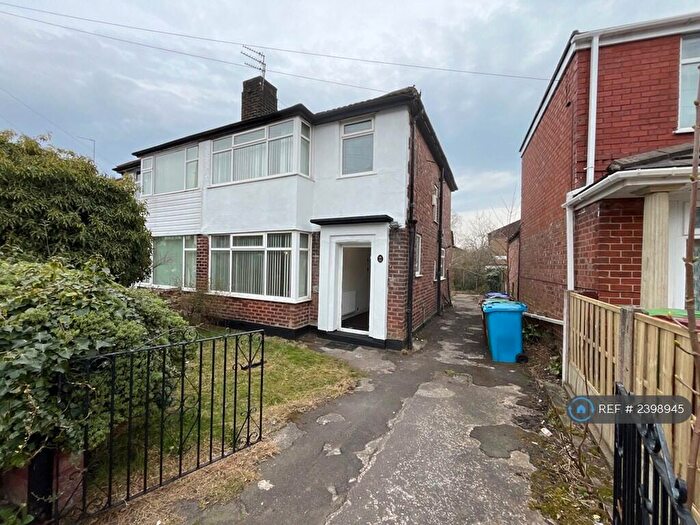 3 Bedroom Semi-Detached House To Rent In Carr Bank Avenue, Manchester, M9