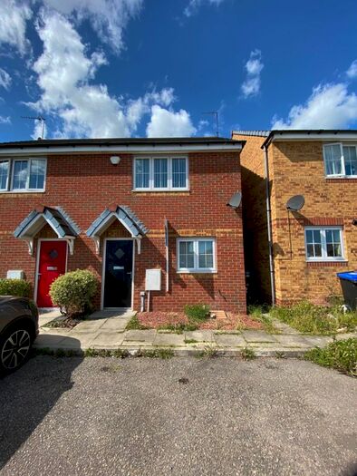 3 Bedroom Semi-Detached House To Rent In Eden Court, Horden, SR8