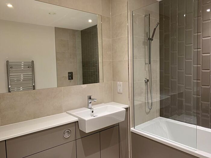 1 Bedroom Flat To Rent In Castleton House, Aerodrome Road, Colindale, Barnet, London, NW9